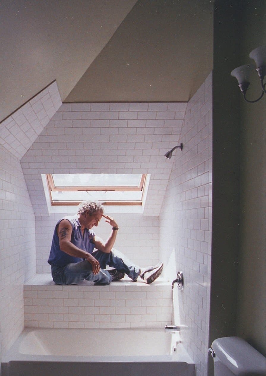 Bungalow Bathroom — photo 1