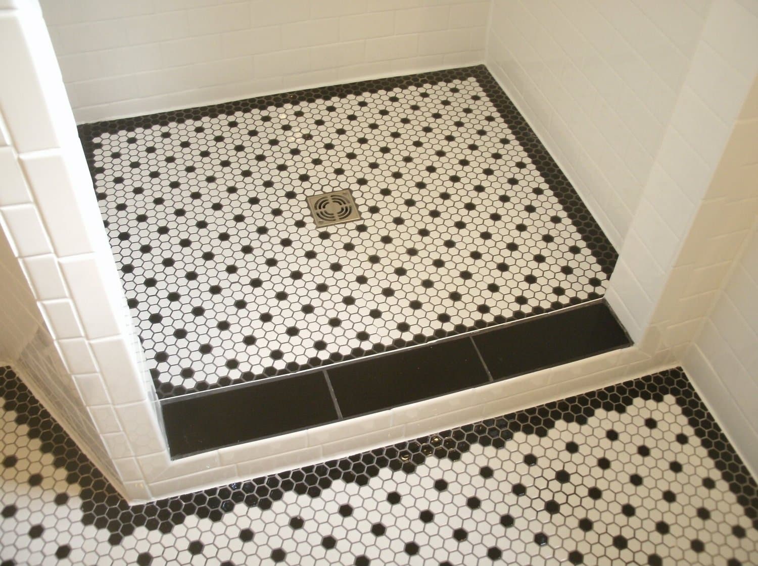 Isthmus Bathroom — photo 10