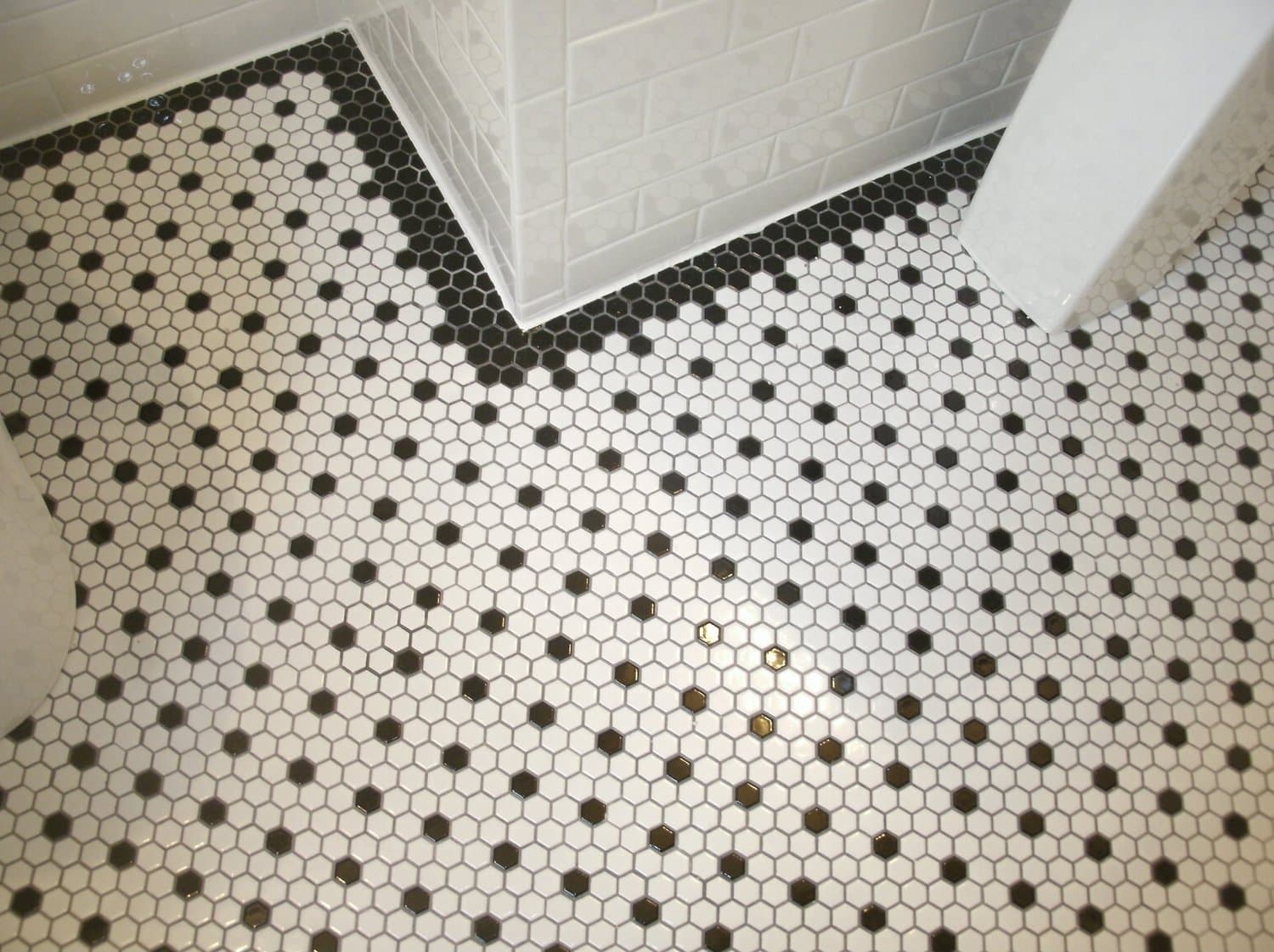 Isthmus Bathroom — photo 6