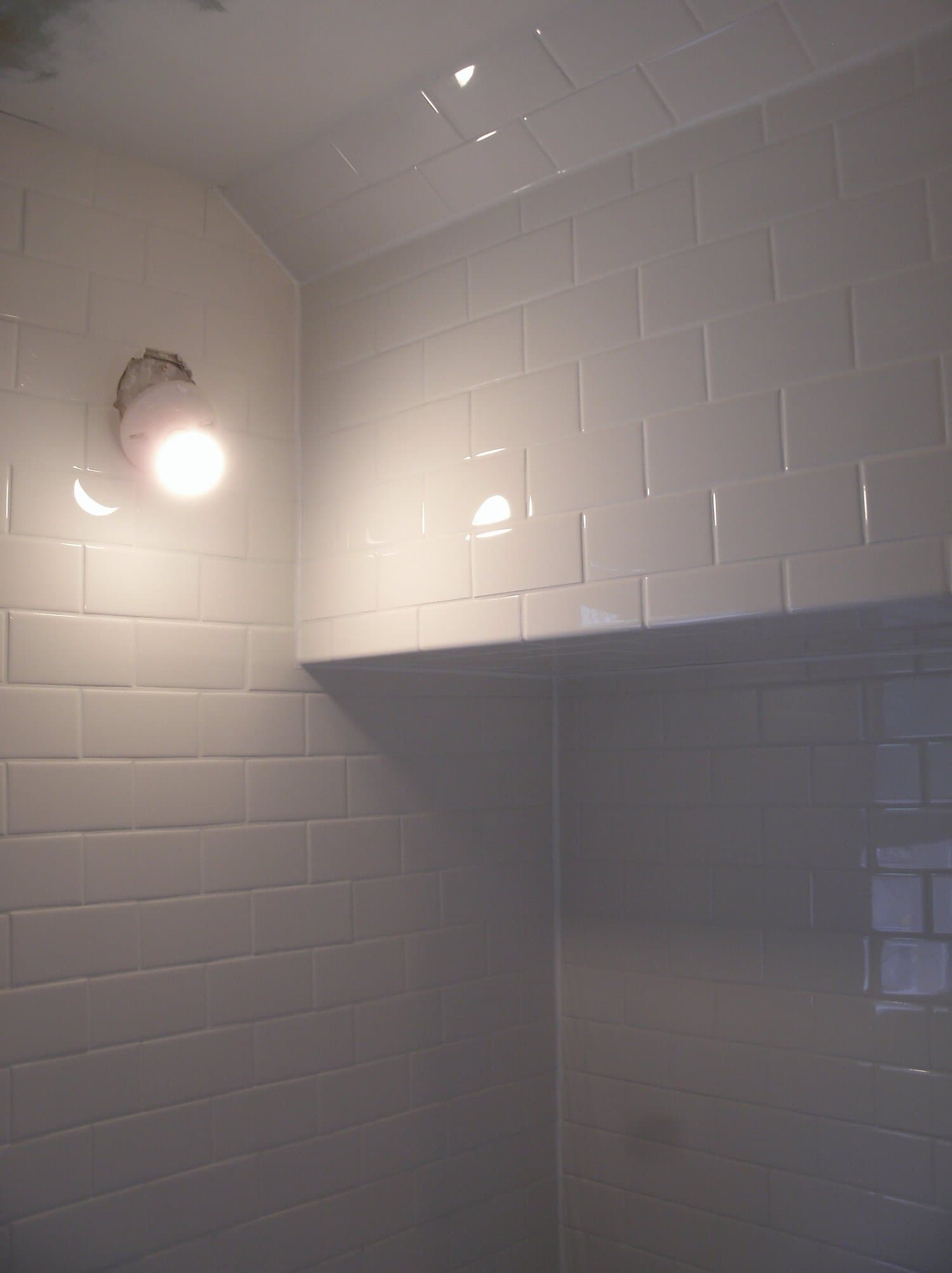 Isthmus Bathroom — photo 9