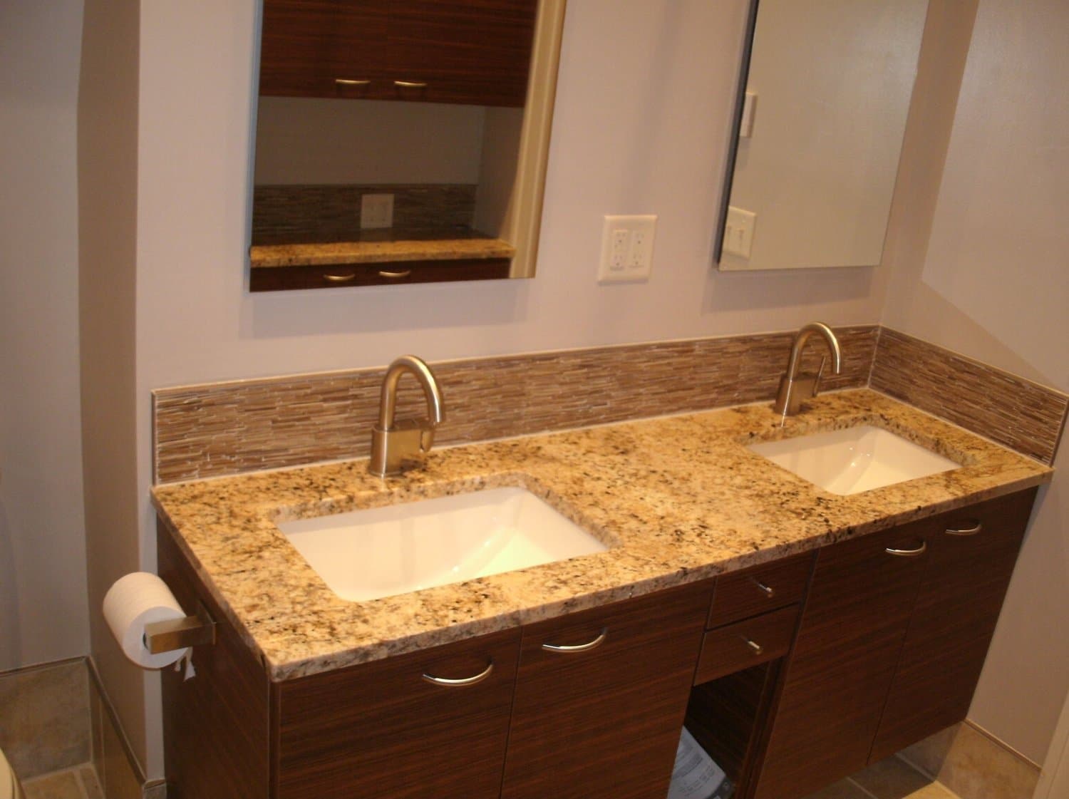 Lake Bathroom — photo 9