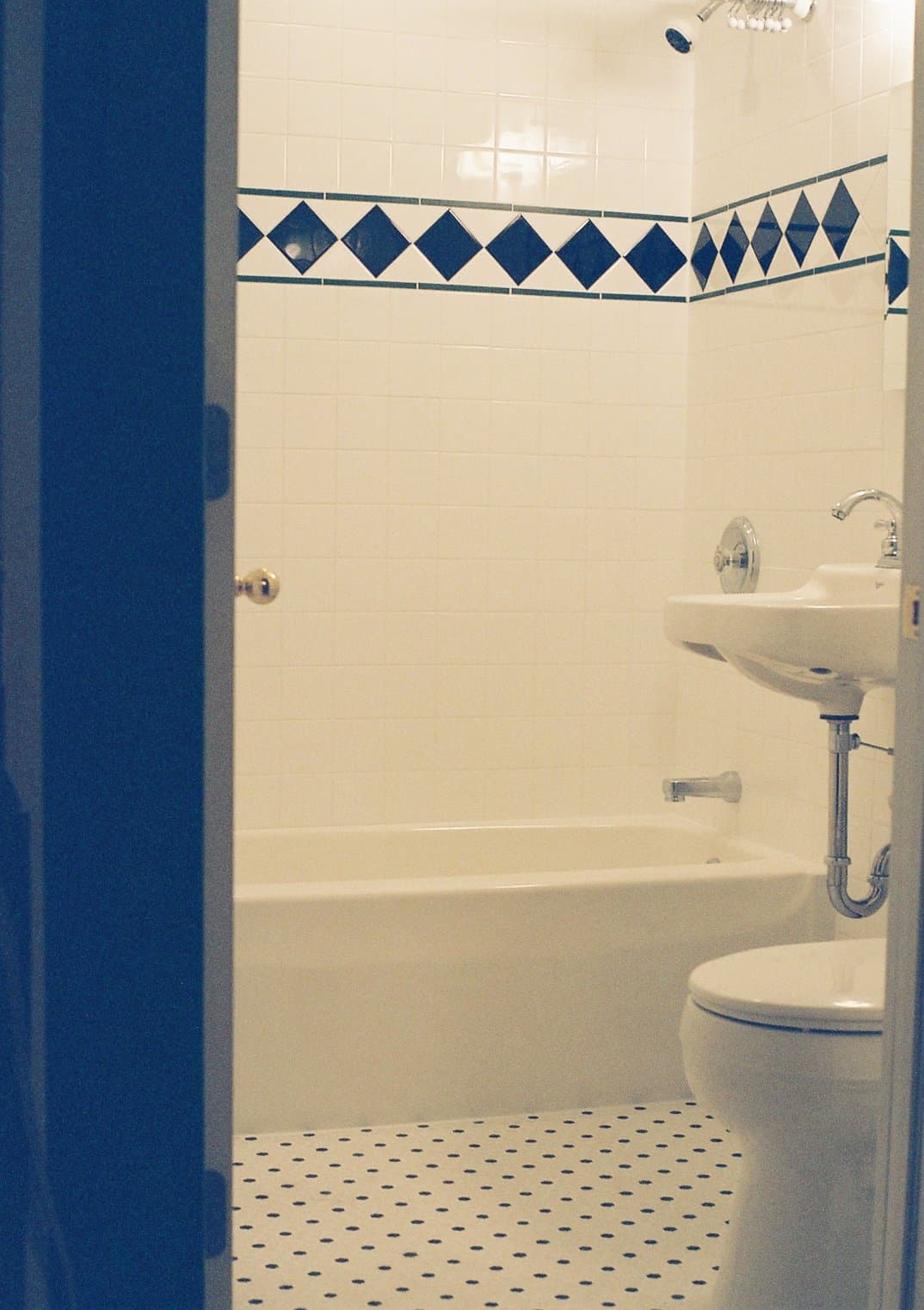 Lakeside Press Bathroom — photo 6