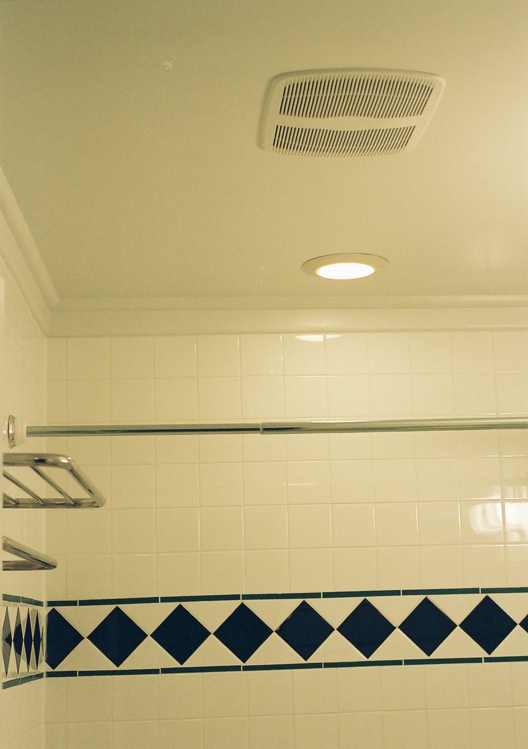 Lakeside Press Bathroom — photo 7