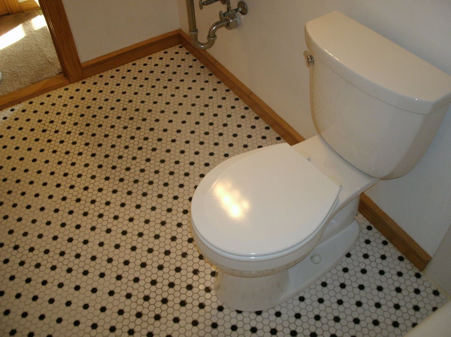 Willy Street Bathroom — photo 4