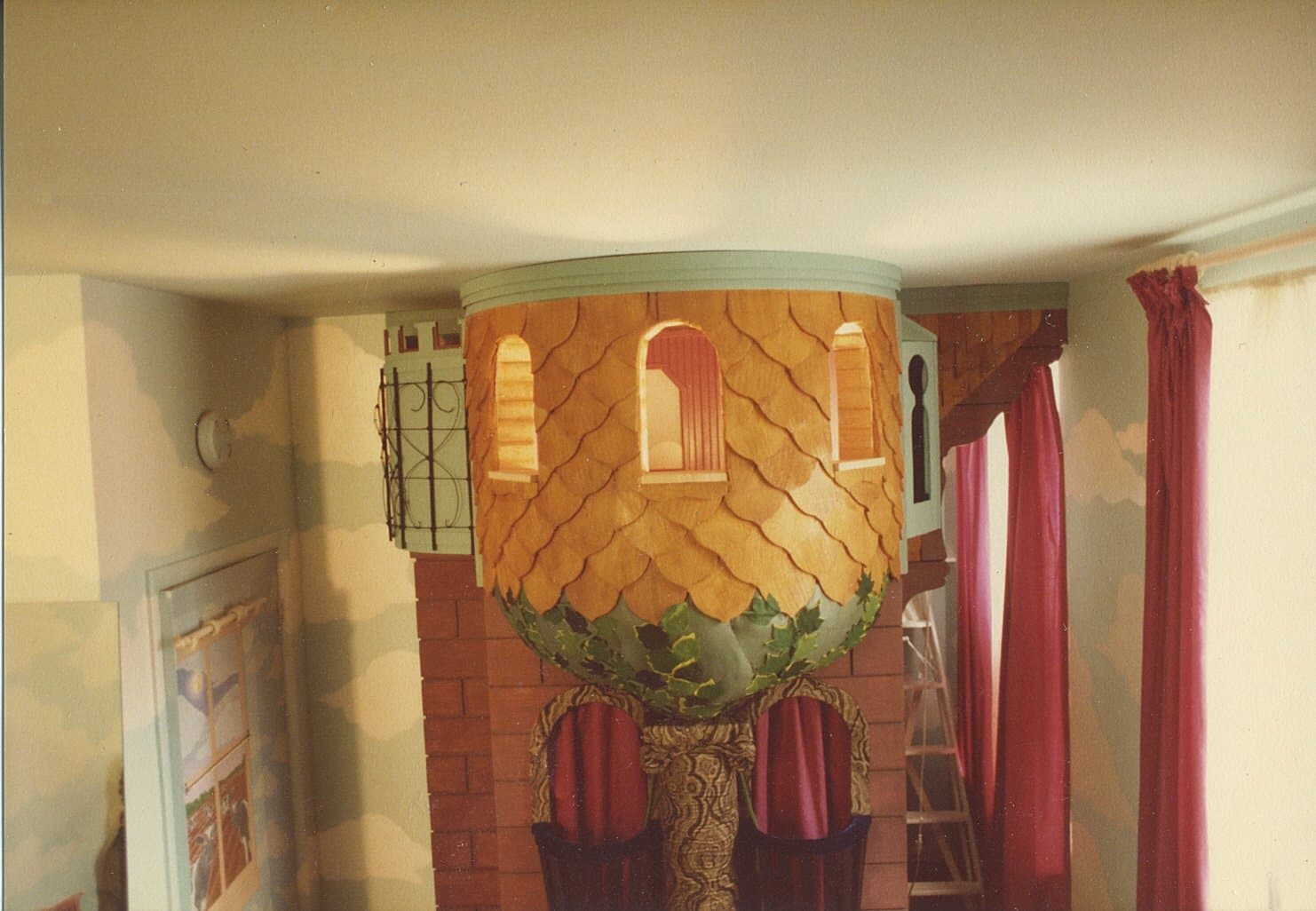 Castle Bed — photo 4