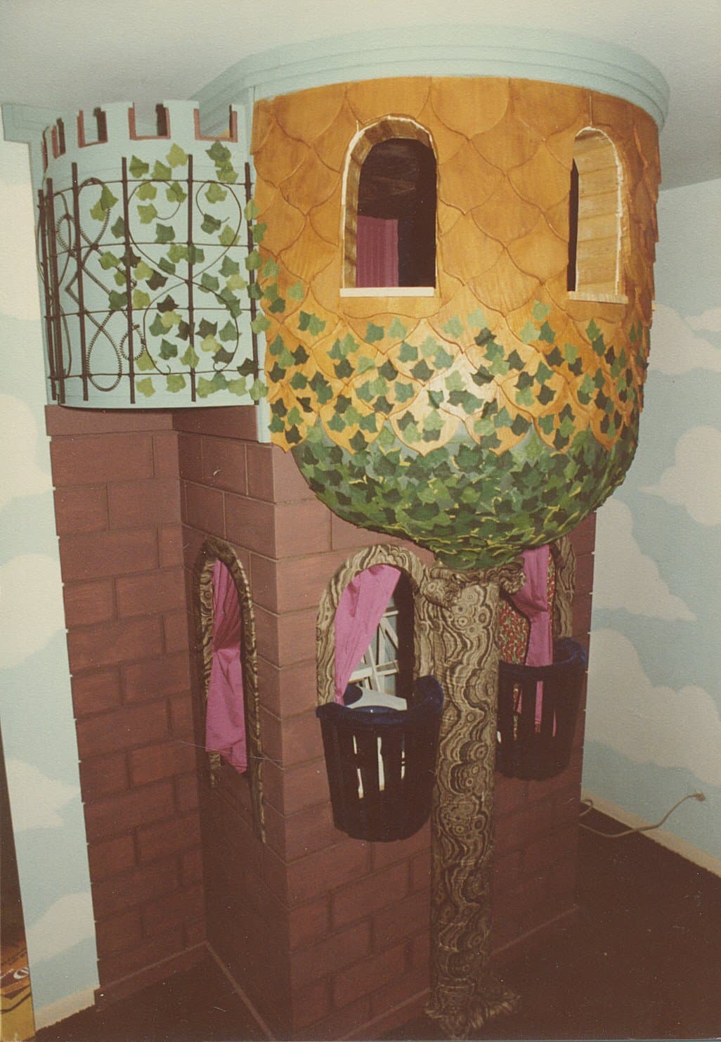 Castle Bed — photo 6