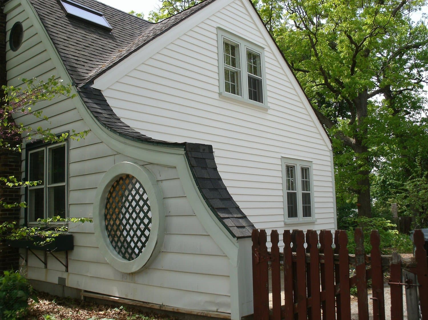 Carpenter Street Exterior — photo 2