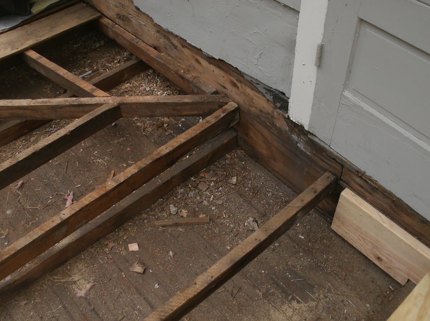 Rutledge Front Deck — photo 5