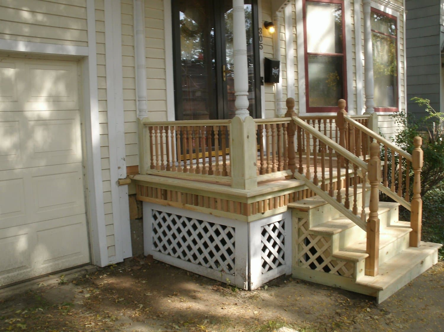 Livingston Porches — photo 1