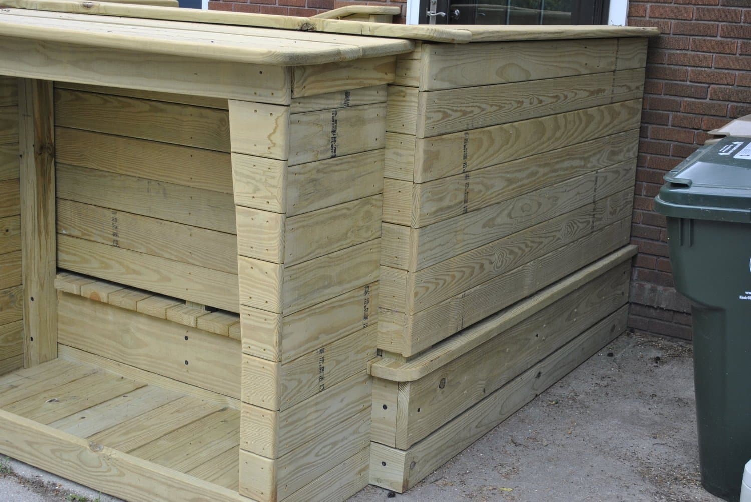 Rugby Row Porch — photo 1